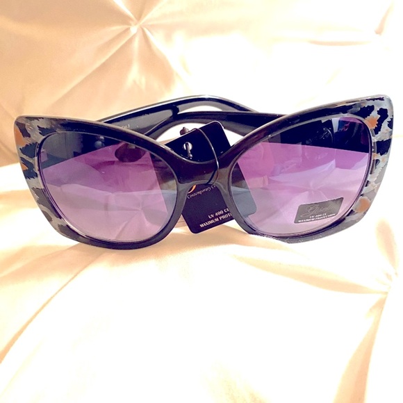 Giselle Accessories - NEW GISELLE SUNGLASSES